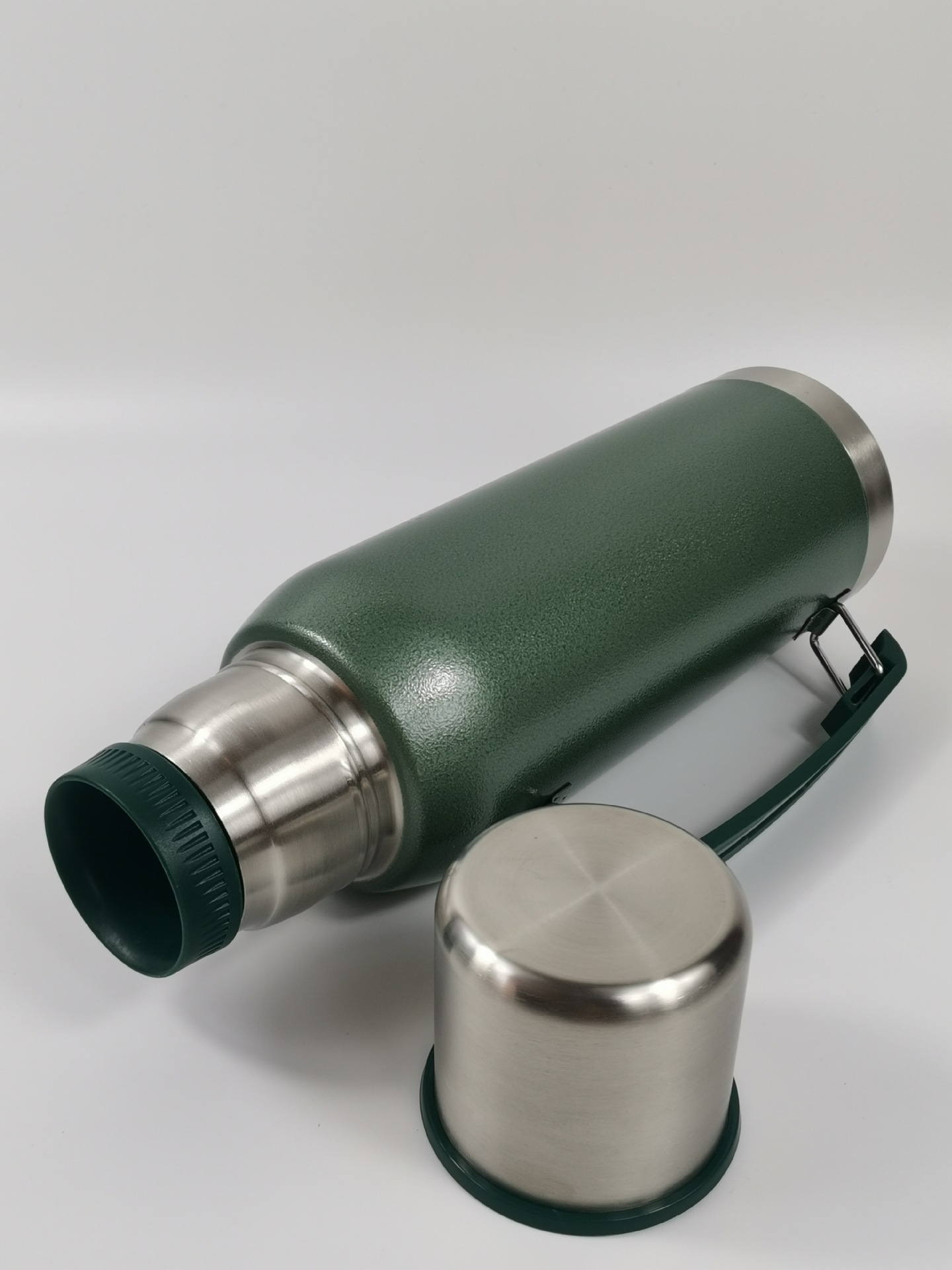 1.3L/1.0L/750ml Outdoor 304 Stainless Steel Thermos With handle suitable for Yerba Mate
